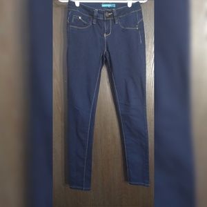 Junior's YMI Wanna Betta Butt Jeans